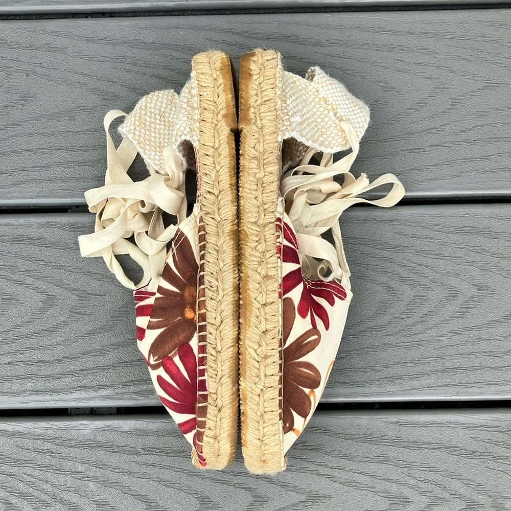 Reflections by Andre Assous Espadrille/Flats/Sandals Multicolor Size 9 NWOT